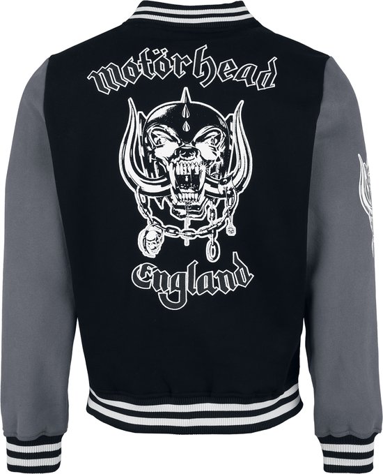 Zwart met grijze collegejas, de achterkant toont "Motorhead", een Warpig schedel met kettingen en "England" in witte borduursels.