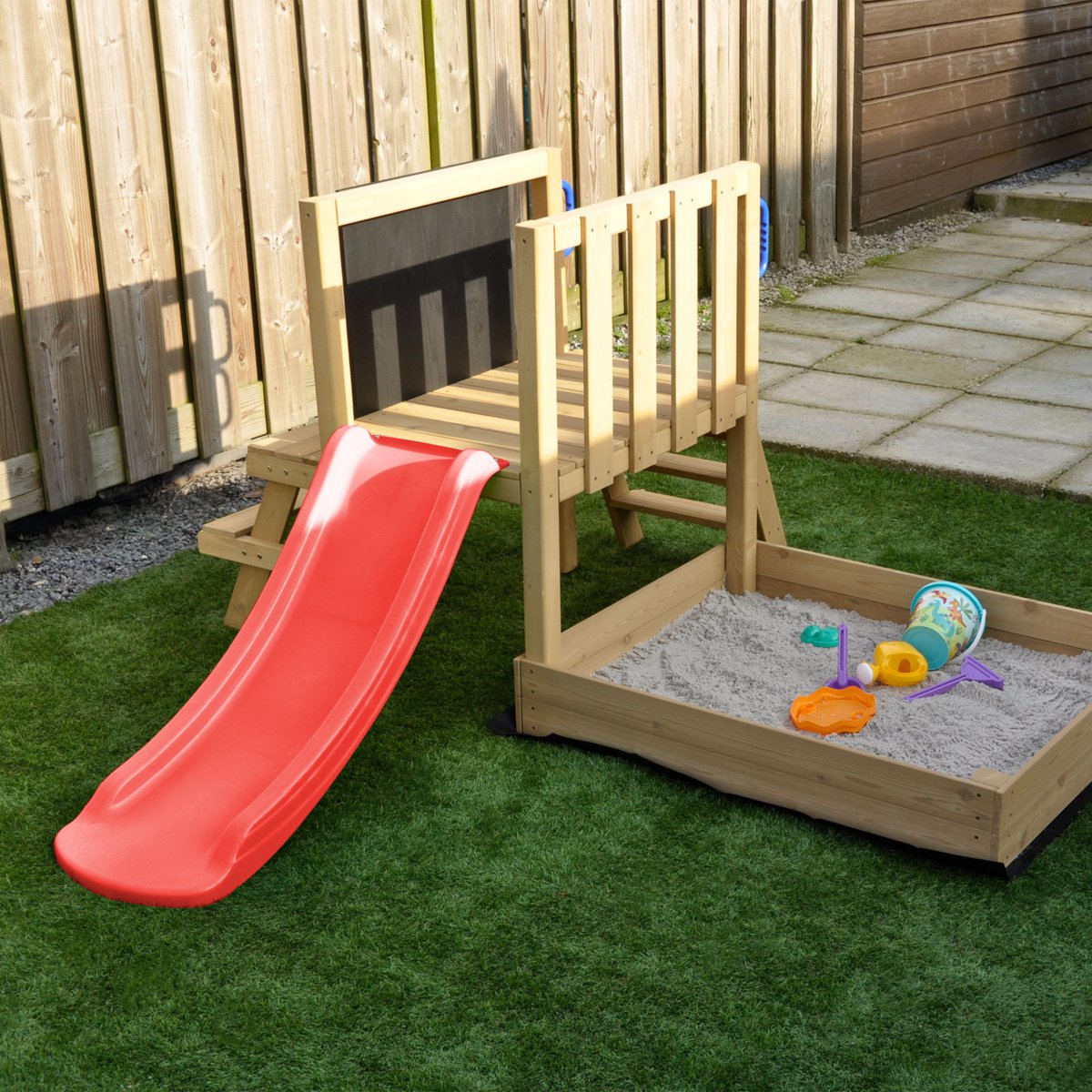 AXI Leah Mini Speeltoren met Zandbak en Picknicktafel – Rode Glijbaan – Met Krijtbord – FSC hout – Klein speeltoestel voor de tuin / buiten — afbeelding 11