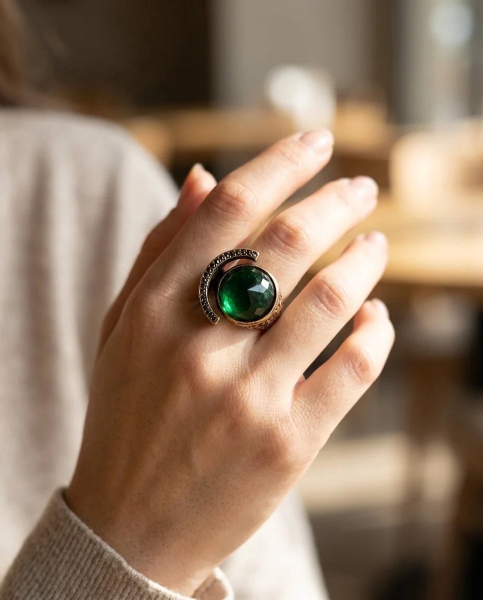 Dorvina Bronzen Vintage Dames Ring Authentiek Sieraad Rond Groen Kristallen Steen Van Voren Ayarlalanabilir
