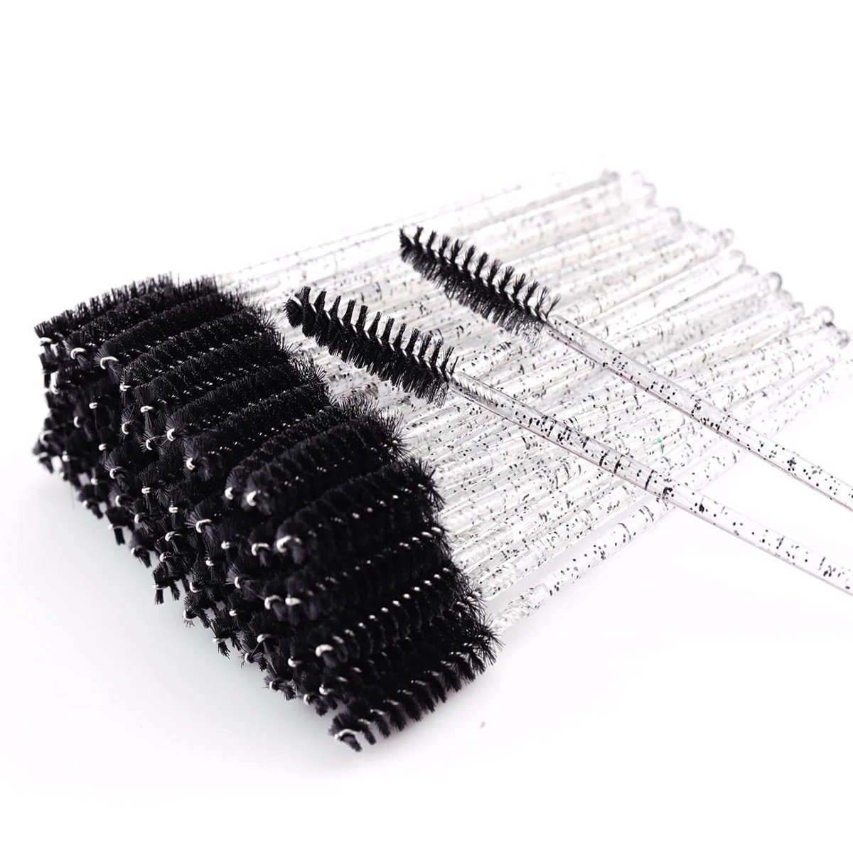 carmdering - Wimpernbürsten - Einweg Mascara Pinsel - Wimpern Und Augenbrauen Bürste - Flexibler Bürstenkopf - Präzises Trennen Der Wimpern - Harter Kunststoff Mit Weichen Fasern - Leicht Und Handlich - Ideaal Voor Salon En Thuisgebruik - 50 Stück