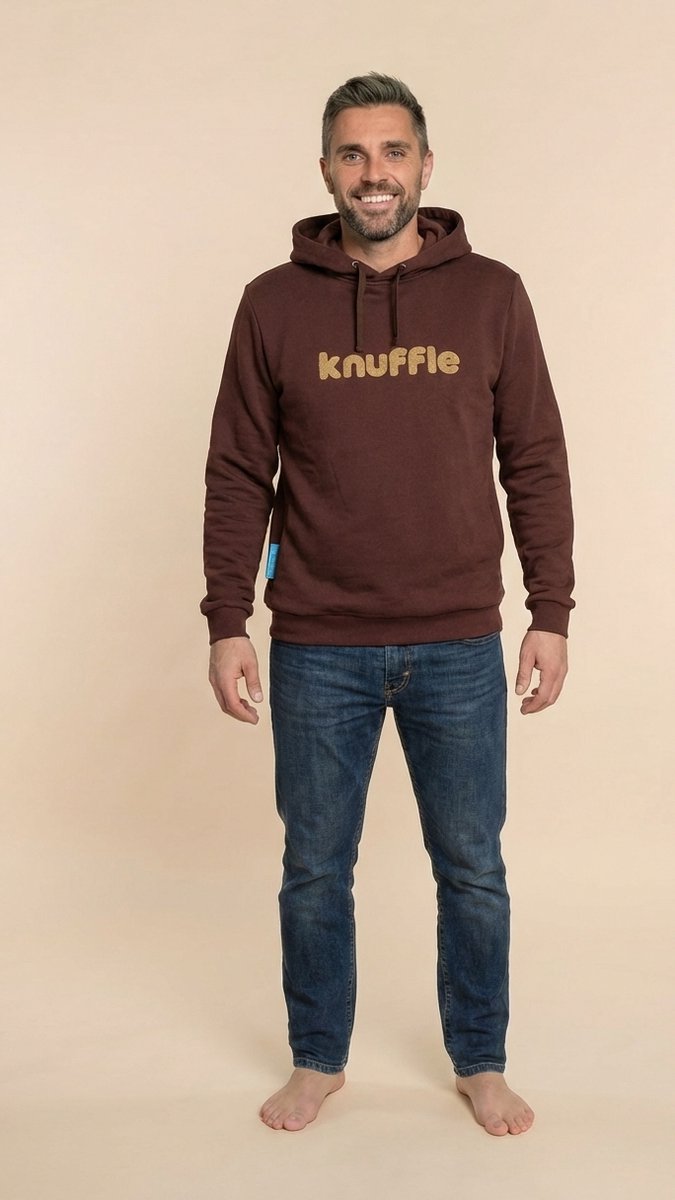 Knuffle Classic Hoodie® | Van het bekende Nederlandse merk Knuffle® | Linda: "De perfecte hoodie. Stijlvol en heel comfortabel!" | Duurzaam geproduceerd in Portugal | Voor dames en heren | Verkrijgbaar in 4 kleuren, dit is maat M, in de kleur Bruin