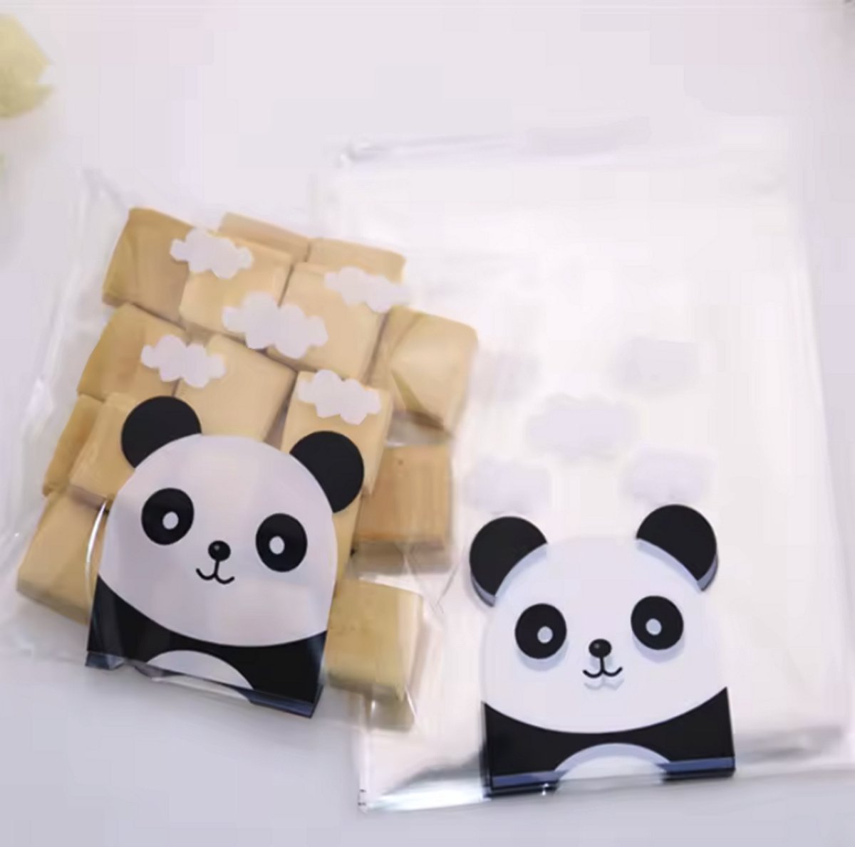 Panda traktatiezakjes - Uitdeelzakjes met pandaprint - 25 stuks - 15 cm (dichtgeplakt) - Cellofaan zakjes met schattige pandabeer - CHPN