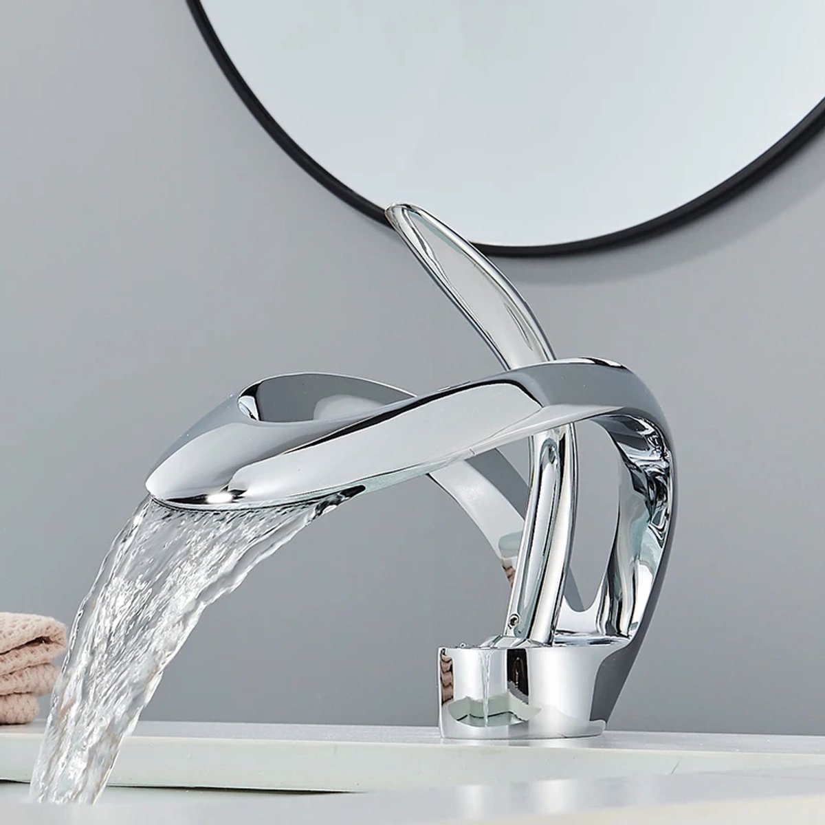 Massief Messing Waterval - Wastafel Kraan-Enkele Handgreep- Warm Koud Water-Mengkraan Voor Badkamer Wastafel- Chroom