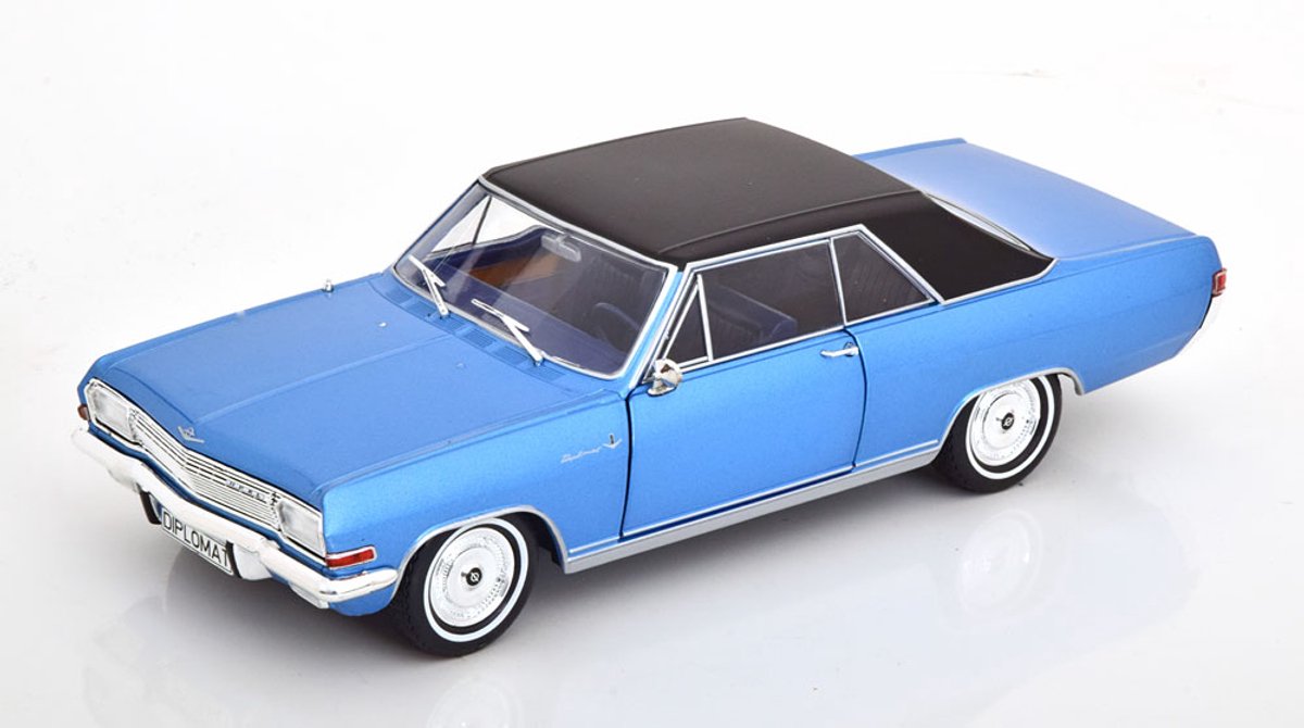 Opel Diplomat A V8 Coupe 1965 Blauw Modelauto 1/24 Whitebox