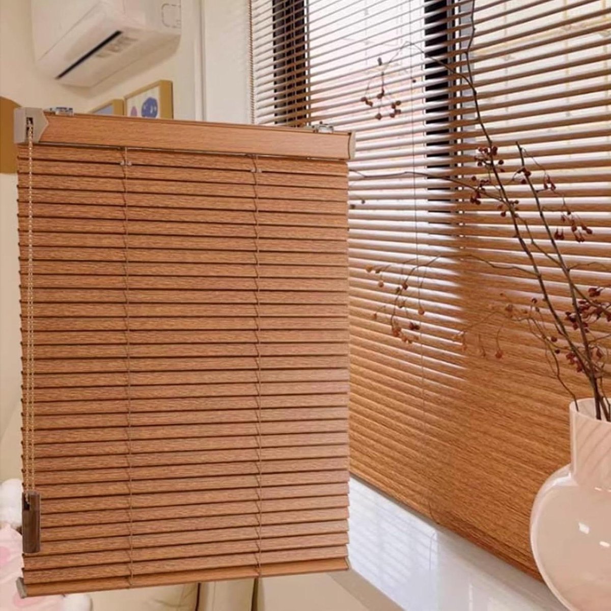 Aluminium Jaloezie - Raambekleding Metaal - Privacy en Zonwering - Houtnerf Design - 135 x