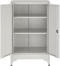 Grijze archiefkast met open deuren en drie blanco planken.