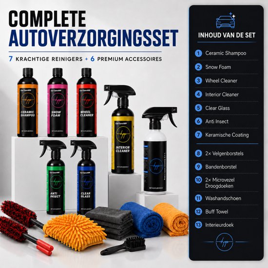 Een complete auto-verzorgingsset met zeven reinigingsmiddelen in gekleurde flacons en zes accessoires, waaronder velgenborstels, washanden en microvezeldoeken.