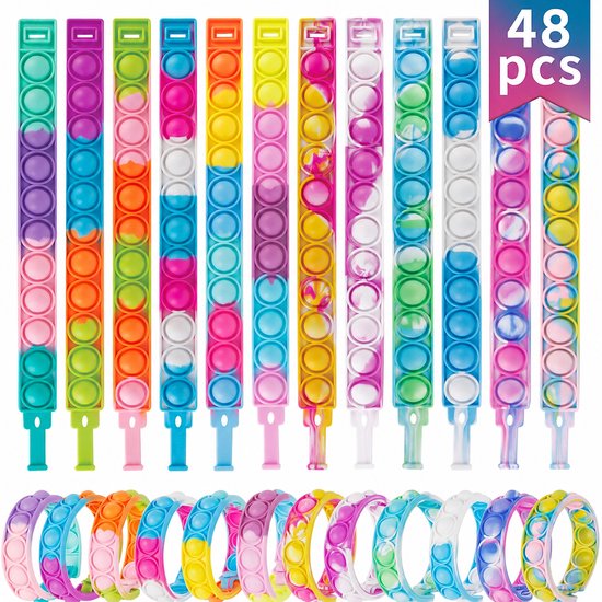 48 stuks gekleurde pop-it armbandjes in regenboog- en pastelkleuren.
