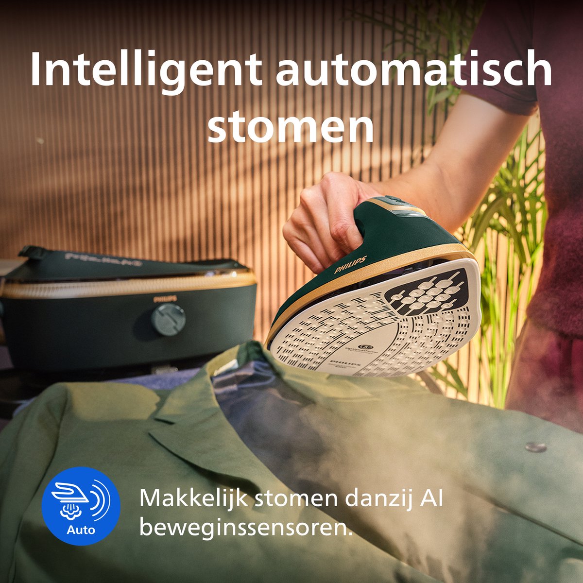 Philips PerfectCare 8000 Serie Stoomgenerator – Tot 210 g/min TurboPower Stoom - 750 g Stoomstoot - Geen Schroeiplekken (OptimalTEMP) - 1,4L Afneembaar Reservoir - Automatisch & Verticaal Stomen - PSG8200/70 thumbnail 5