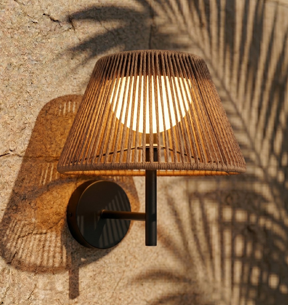 ZOLUNA Ayla Solar Wandlamp Buiten met Afstandsbediening - 400 Lumen - USB Oplaadbaar - Warm Wit Licht - IP44 - Luxe Buitenverlichting op Zonne-energie