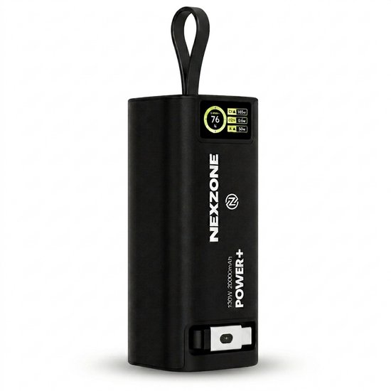 Zwarte NexZone Power+ 130W 20000mAh powerbank met USB-C poort, LED display en lus.