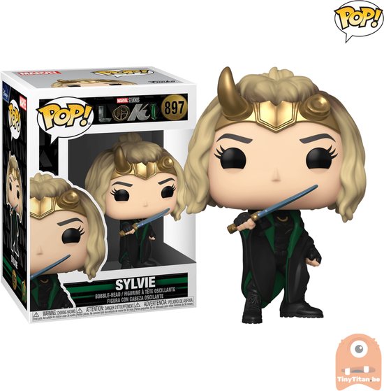 Sylvie Funko Pop met blond haar, gouden hoorns en een zwarte en groene outfit, naast de verpakking met 'Loki Sylvie 897'.