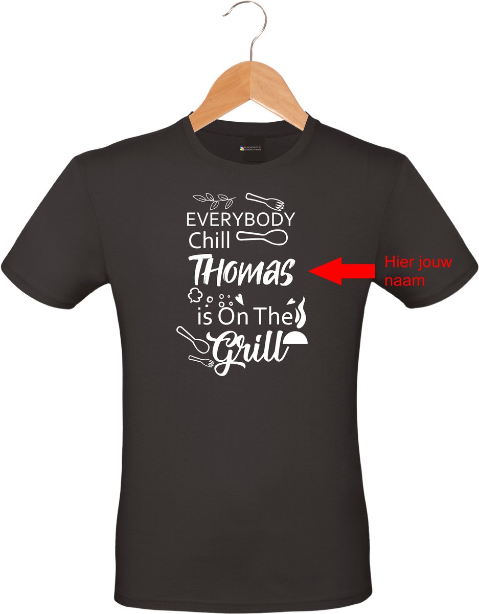 Mijncadeautje - Barbecue T-shirt - unisex - zwart - BBQ - Garden party - Tuinfeest - Vrijgezel - Verjaardag - Everybody Chill - met voornaam - maat L