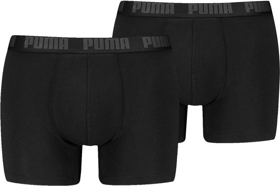 Twee zwarte Puma boxershorts met een elastische tailleband met Puma-logo.
