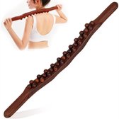 Een houten massage roller met 31 bollen, ook getoond op de rug van een vrouw. Witte achtergrond.
