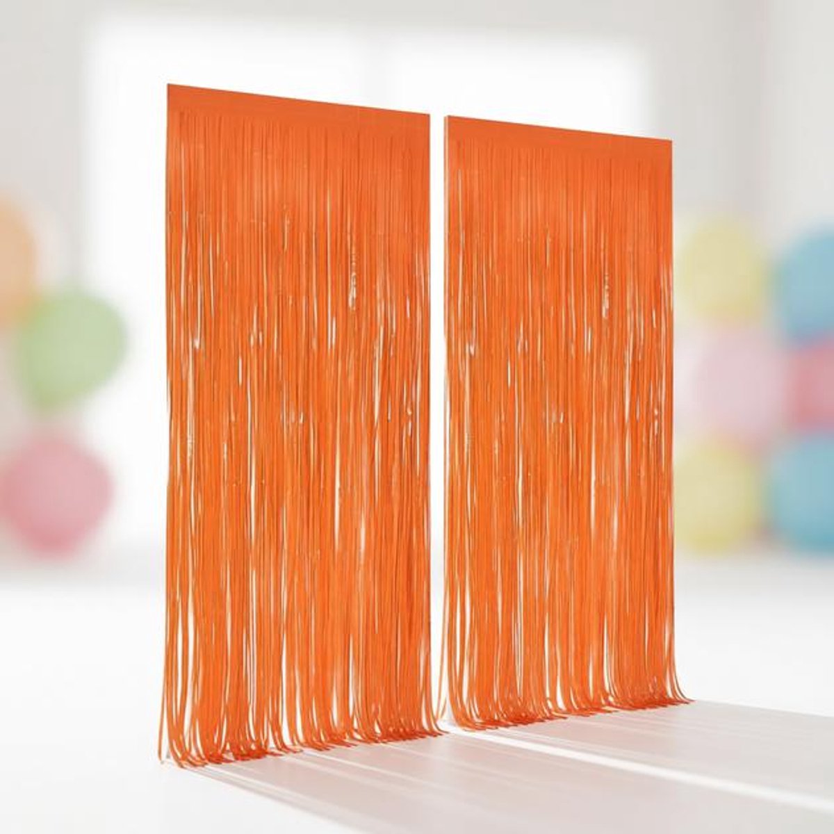 ElleMooi 2 Lametta Metalen Gordijnen Oranje - Folie Gordijn Achtergrond Ringgordijnen 1x2 meter - Decoratie voor Verjaardag en Feest