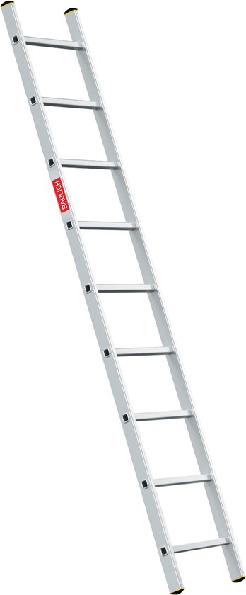 Een enkele aluminium rechte ladder met 7 treden op een witte achtergrond.
