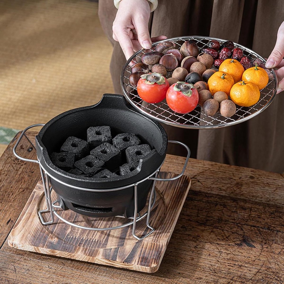 Houtskool Grill - Kleine Barbecue - Buiten Koken - Keramisch Materiaal - Compact Ontwerp - Zwart