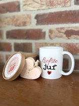 Creaties van Hier - Mok juf + hartzeep in doos met de tekst bedankt juf - einde schooljaar - cadeau - juf -cadeau juf