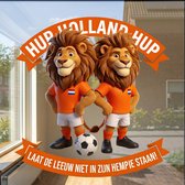 Raamstickers WK 2026 Herbruikbaar – "Laat de leeuw niet in zijn hempie staan" – SMALL 25cm breed