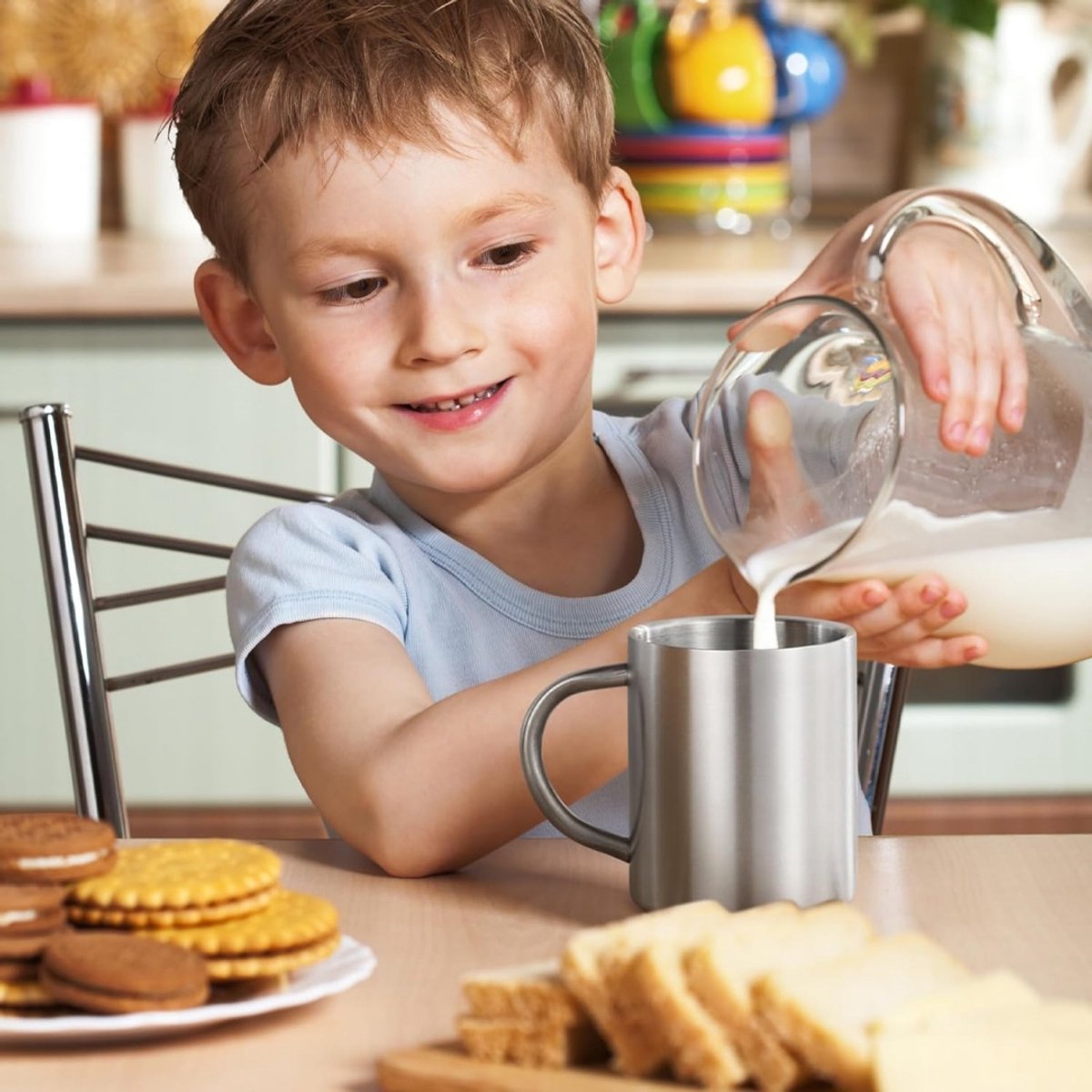 Roestvrijstalen beker / mok — Roestvrijstalen drinkbeker voor thuisgebruik — Dubbelwandig & onbreekbaar — Melkbeker — Koffiebeker met deksel — Geïsoleerde koffie-/theemok met deksel en handvat — Ideaal voor op de camping en dagelijks gebruik — cadeau in Cadeau-ideeën - foto 4