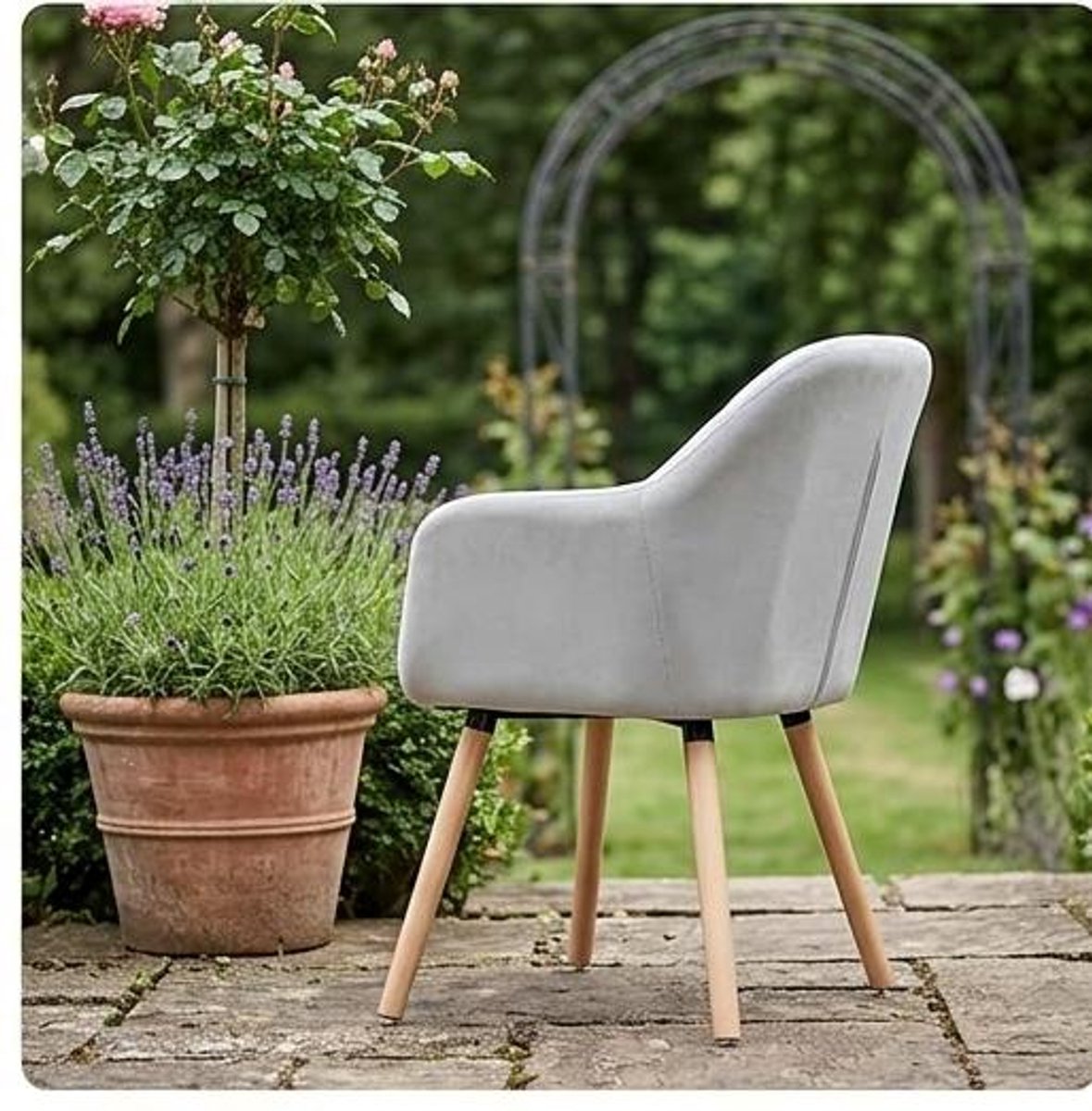 Eetkamerstoelen Set van 4 40x40x81 cm – Fluwelen Stoelen met Armleuningen, Ergonomische Rugleuning, Massief Houten Frame, Gestoffeerd, Moderne Keuken- & Woonkamerstoelen, Crème-Wit – Urbanhome