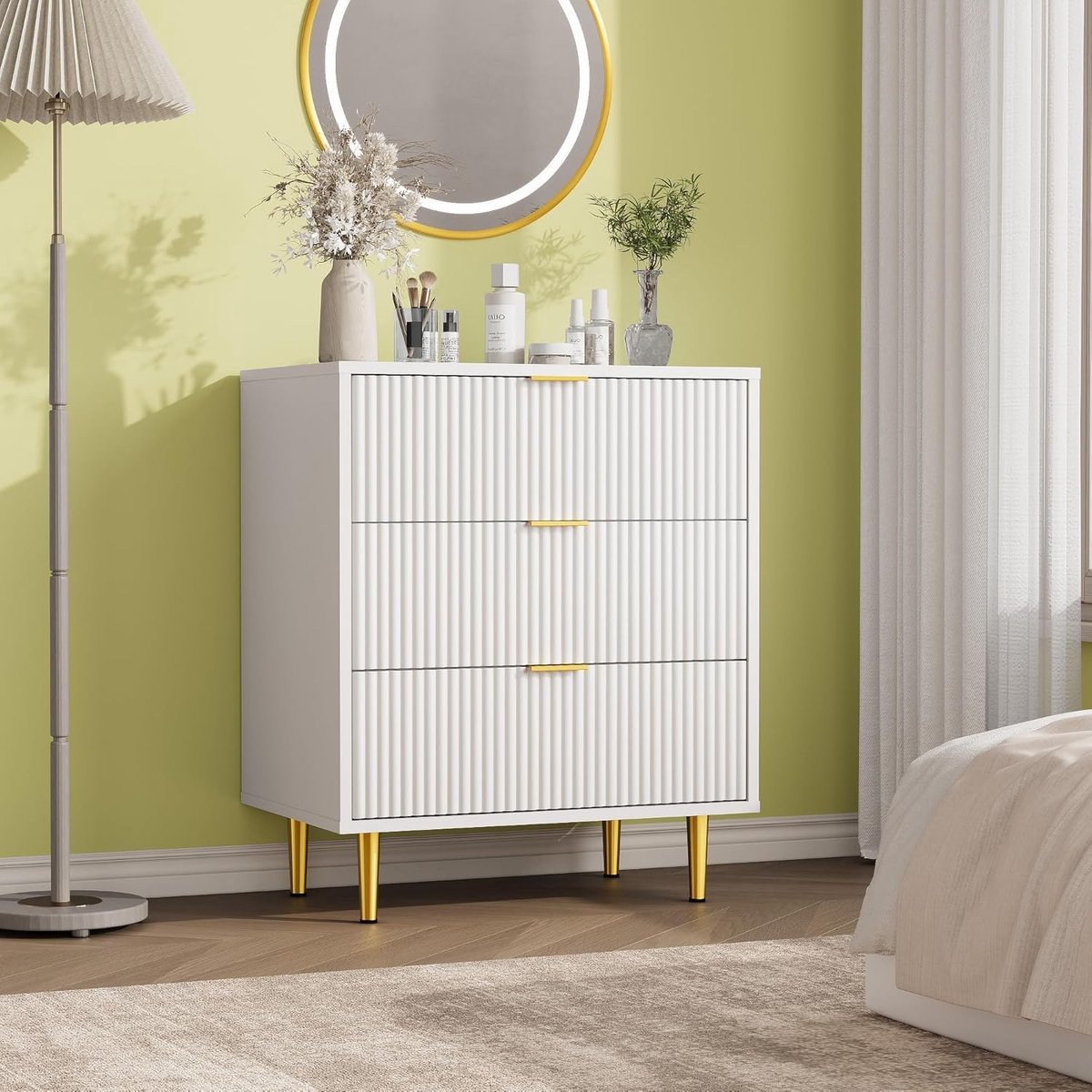 HOERFURIY Ladekast met 3 Lades - Moderne Commode met Geribbelde Voorkant - Gouden Handgrepen & Metalen Poten - Voor Slaapkamer, Woonkamer en Hal - Wit