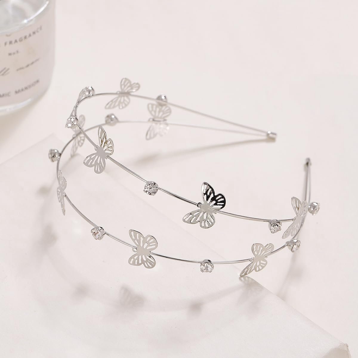 Elegante Bloemen Hoofdband met Kristallen en Vlinders voor Bruiloft en Feest