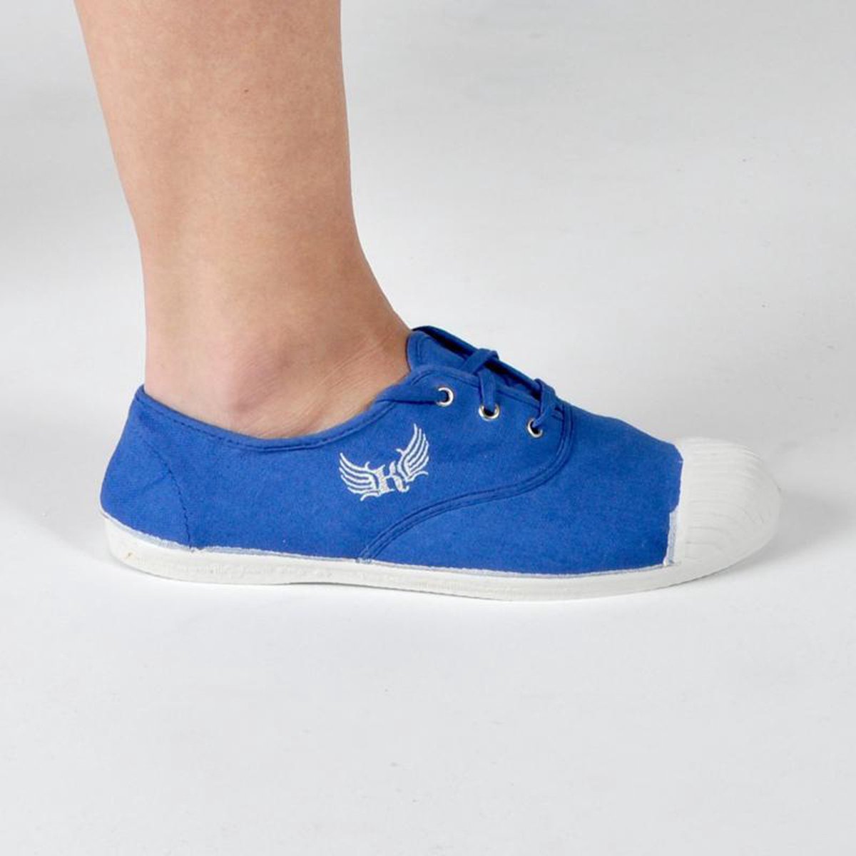 5 Shana sneakers