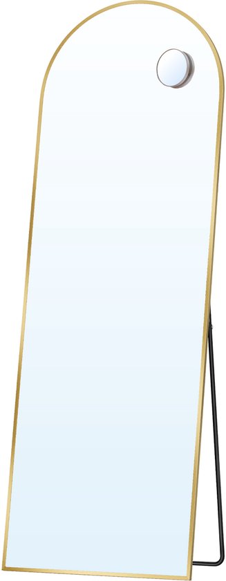 Boogvormige staande spiegel met een dun gouden frame, op een witte achtergrond.