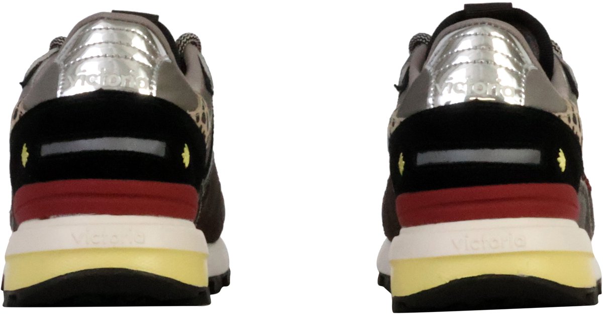 Lage leren sneakers
