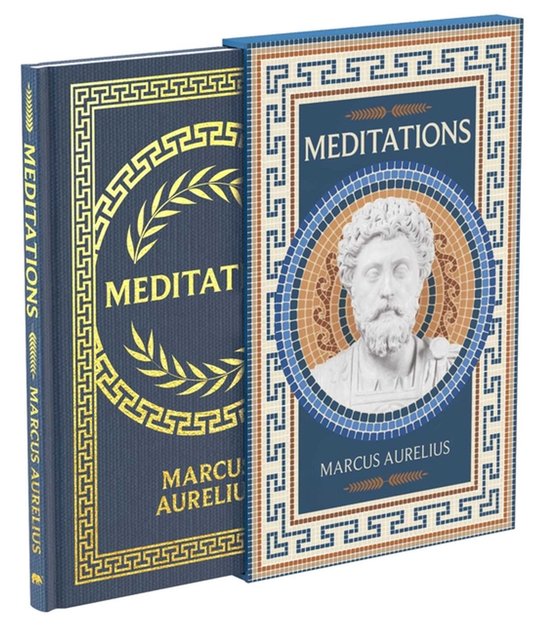 Een boek met de titel 'Meditations' van Marcus Aurelius, met een blauwe kaft versierd met gouden Griekse patronen en een buste van een man in mozaïekstijl.
