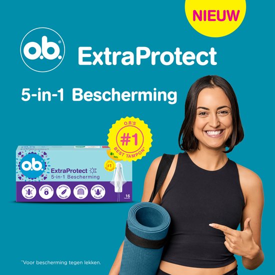 Vrolijke vrouw met sportmat wijst naar o.b. ExtraProtect tampons. 'Nieuw' staat in gele cirkel.