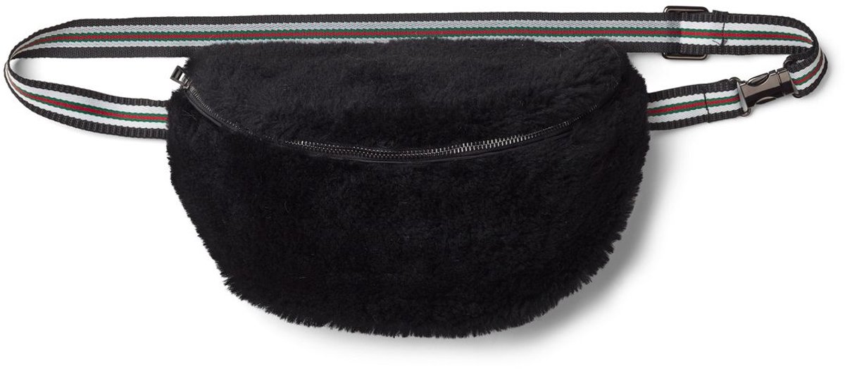 Sheepskin House - Saki Riemtas - Nieuw-Zeelandse schapenvacht