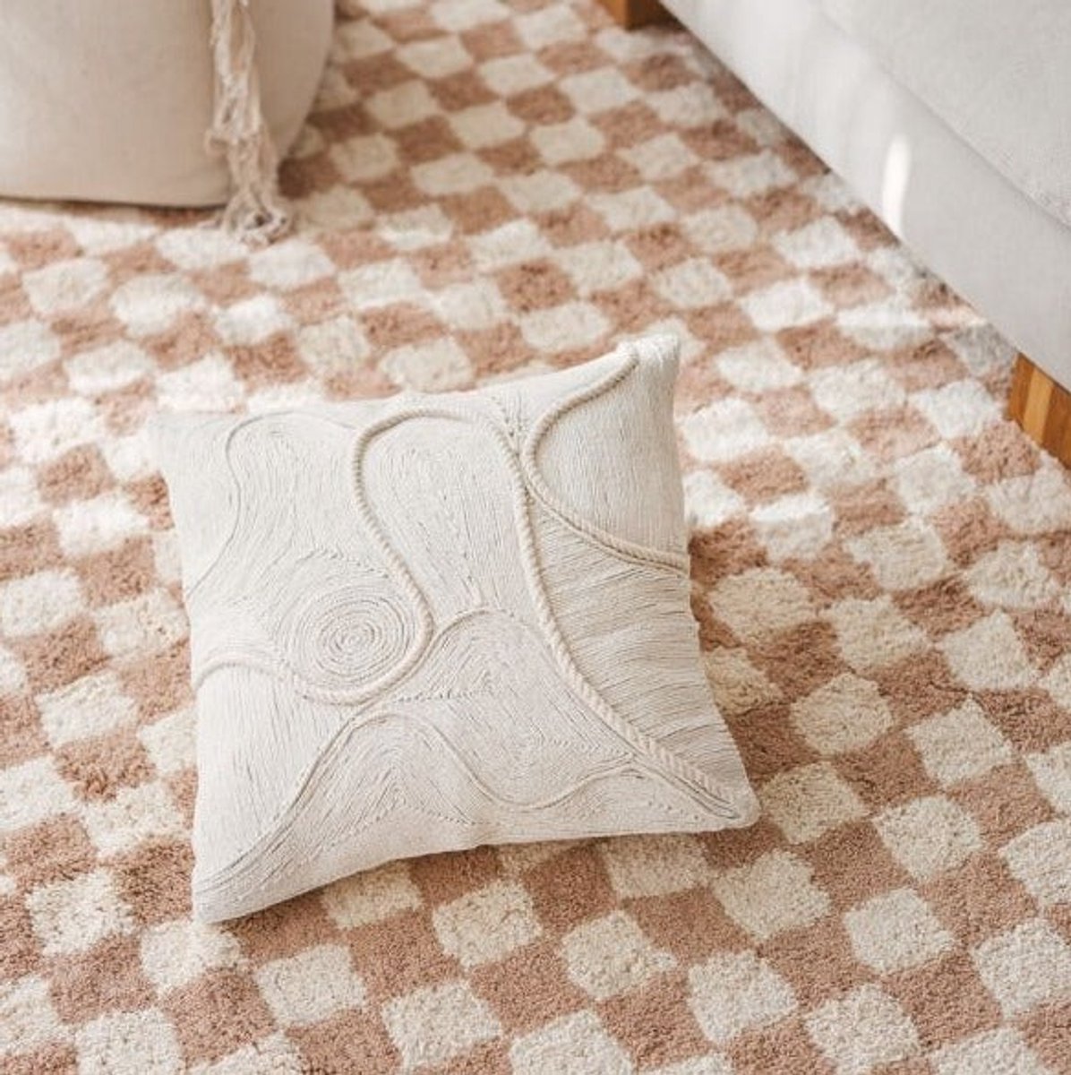 TFP Artisanal Embellished Cushion Cover - Sierkussenhoes | Arshi - 45 x 45 cm - Jute, 100% Organic Cotton (GOTS Certified) - Handmade in India - natural white