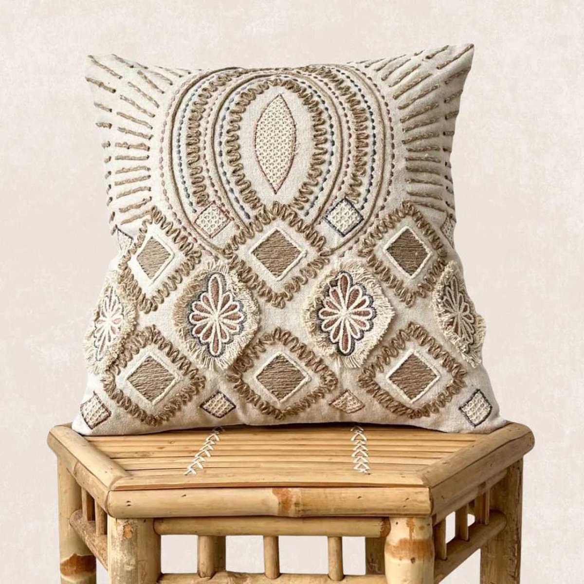 TFP Artisanal Embellished Cushion Cover - Sierkussenhoes | Noa - 45 x 45 cm - 100% Organic Cotton (GOTS Certified), Jute - Handmade in India - natural white, Beige, Brown