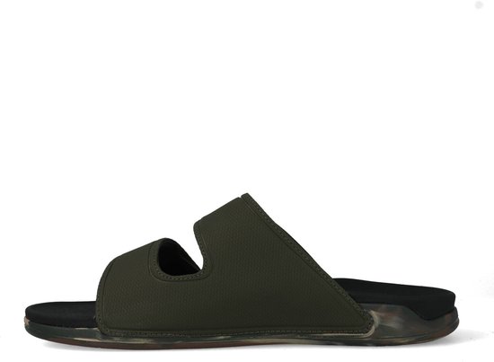 Zijaanzicht van een militaire groene Reef slipper met camouflage zool.
