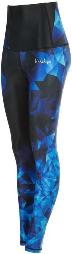 Zwarte legging met een geometrisch patroon van blauwe veelhoeken op de heup en het onderbeen.