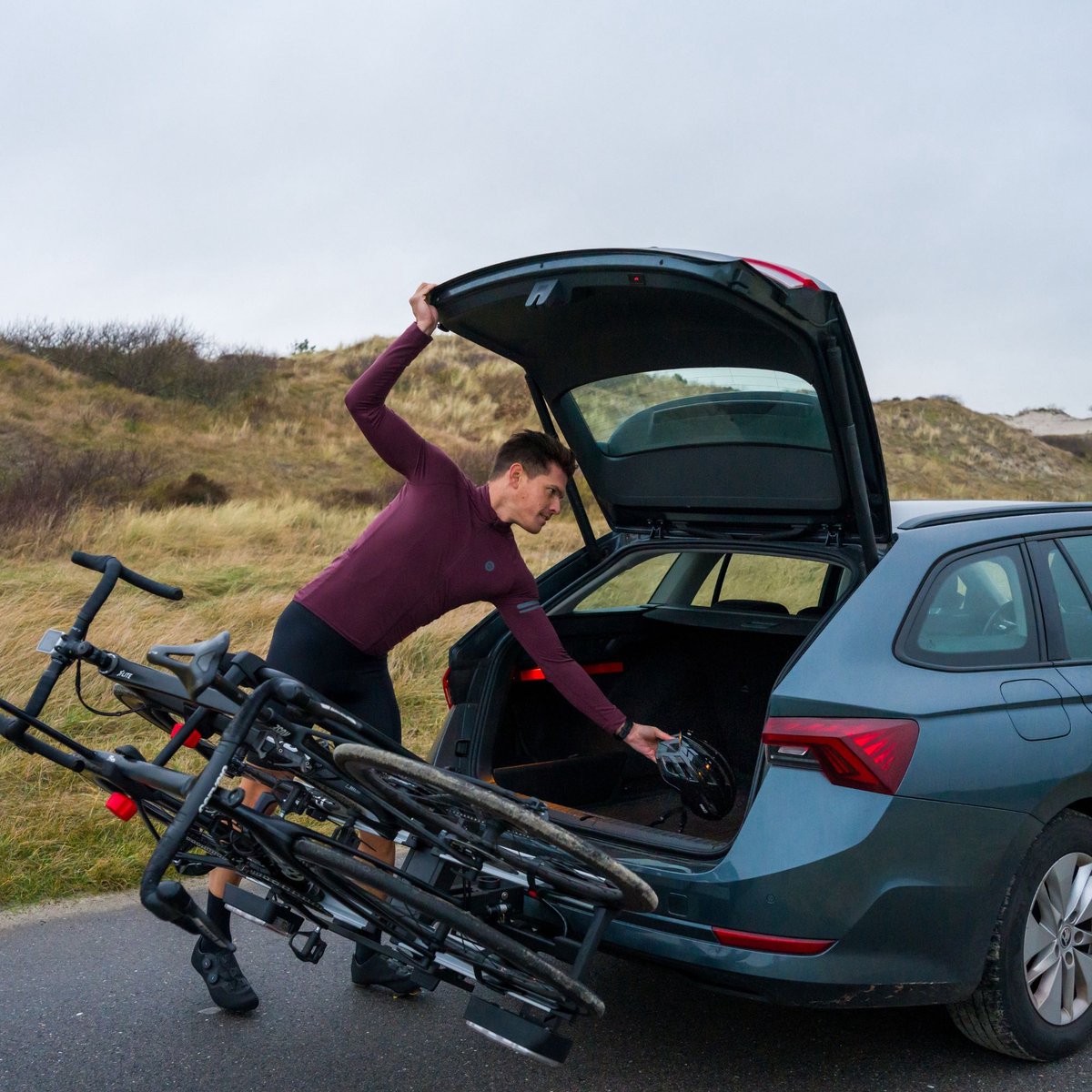 Cordo X2 - Fietsendrager Trekhaak - Geschikt voor 2 (elektrische) Fietsen - Kantelbaar - Compact opvouwbaar – foto 4