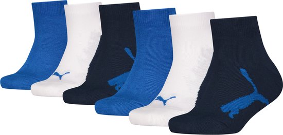 Zes paar Puma enkellaarsjes in blauw, wit en zwart met Puma-logo.