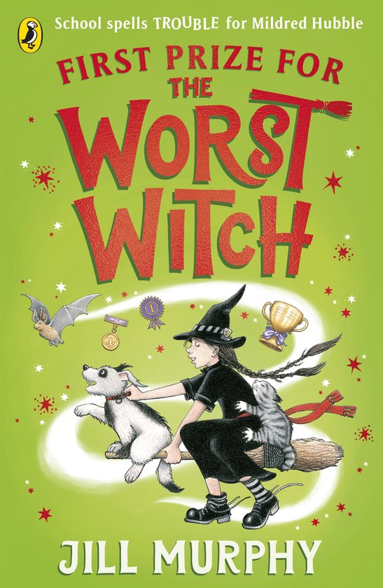 Boekomslag: Meisje op bezem met kat en hond, titel 'First Prize for the Worst Witch'.