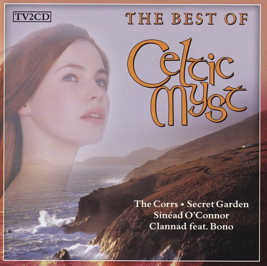 The Best of Celtic Myst CD. Een vrouw kijkt naar links, met een ruige kustlijn en de zee op de achtergrond.