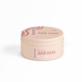 Wondr Haarmasker Viva Vanilla. Ronde beige pot met rode golven en tekst "Wondr Hair Mask Curly Hair"..