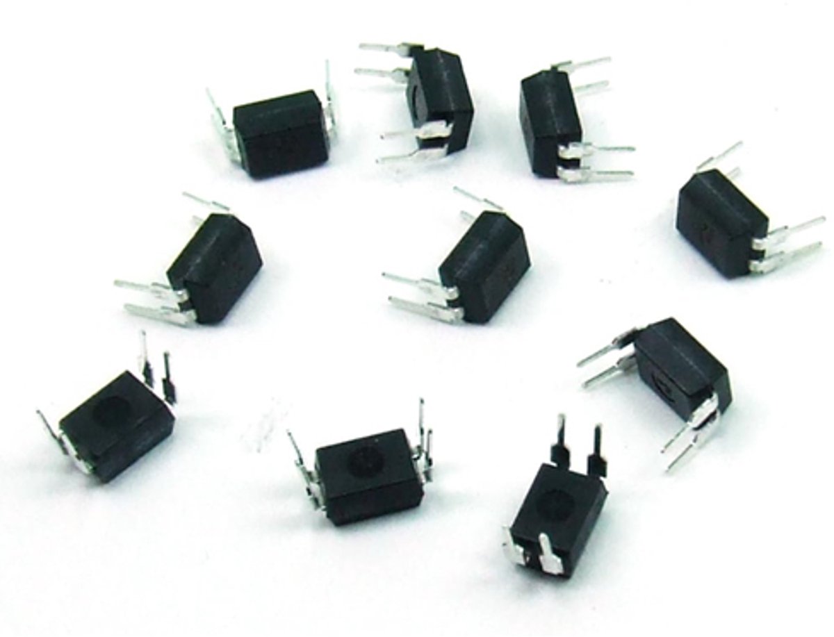 PC817 Optocoupler – DIP-4 – Galvanische Scheiding van Signalen 10 stuks