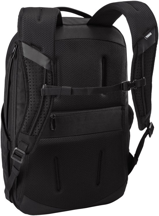 Arrière d'un sac à dos noir Thule avec bretelles matelassées et panneau dorsal respirant.