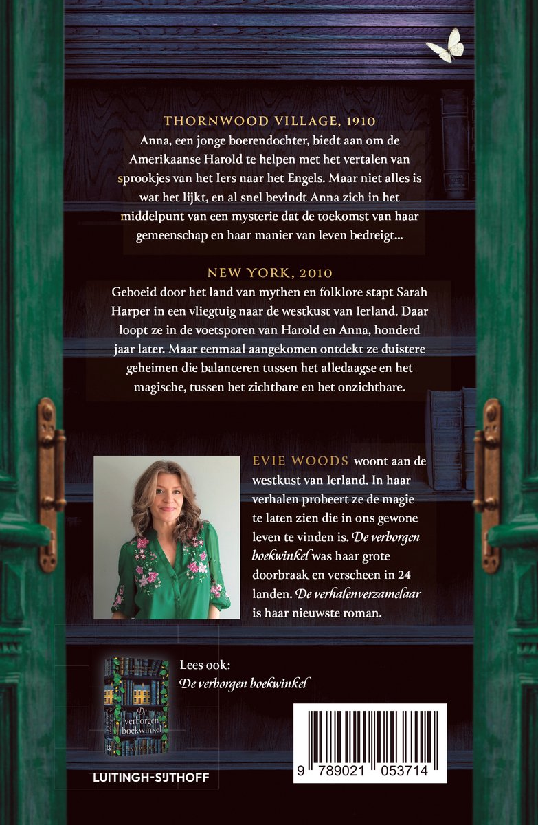 Boekomslag met tekst 'THORNWOOD VILLAGE, 1910' en 'NEW YORK, 2010'. Een vrouw staat in de linker benedenhoek.