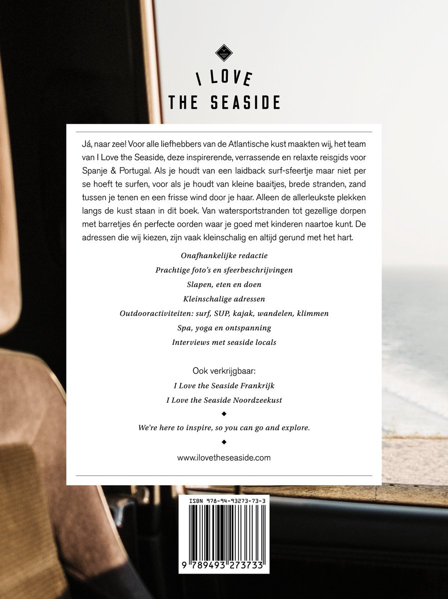 De achterkant van het boek 'I Love The Seaside Spanje & Portugal' met een beschrijving van de inhoud en de website.