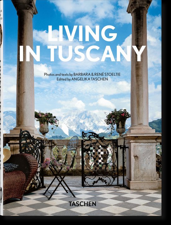 45th Edition- Living in Tuscany - cover