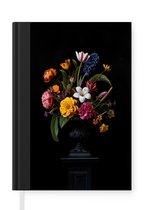 Notitieboek - Schrijfboek - Lente - Bloemen - Klassiek - Vaas - Notitieboekje klein - A5 formaat - Schrijfblok