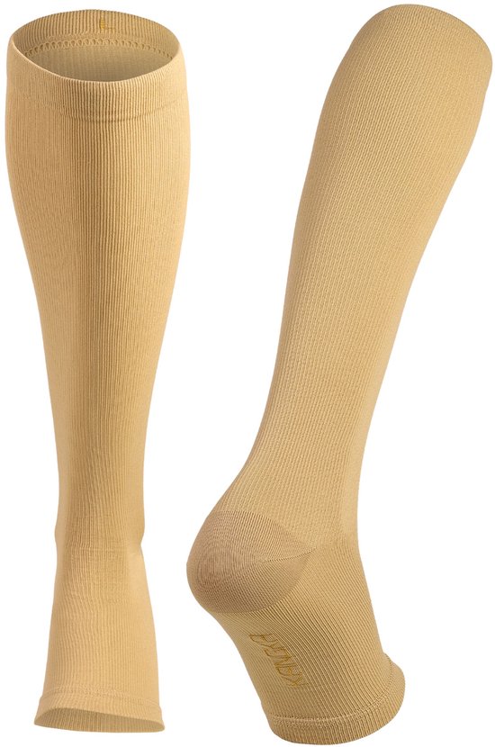 Beige compressiekous met open teen, zacht van stof, tot onder de knie. Merk KANGKA.